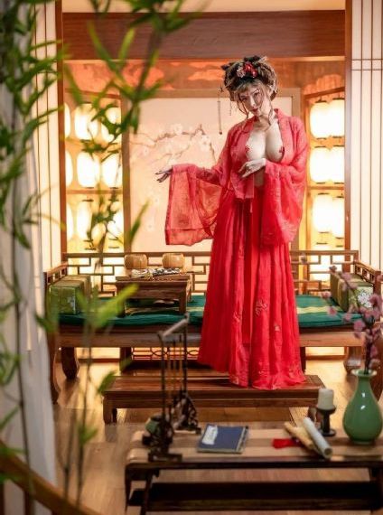 趴著把腿張開給男友進-吉吉影院手機在線觀看