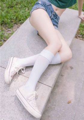 夢(mèng)見(jiàn)親人偷情被我發(fā)現(xiàn)-完整版迅雷極速版下載