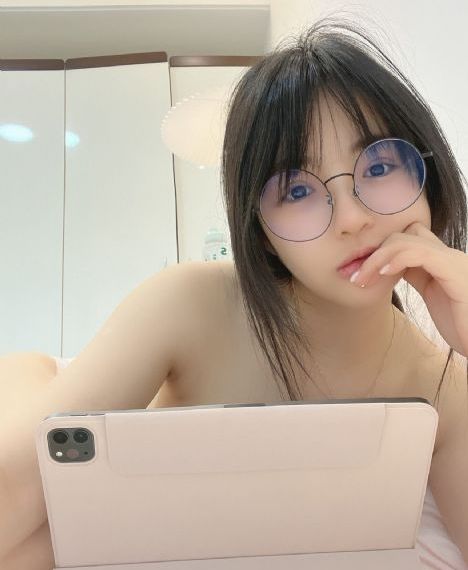 亞洲日韓寡婦久久久久久-高清超清免費(fèi)觀看
