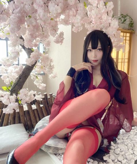 美女免費(fèi)黃-最近國(guó)語高清無刪減